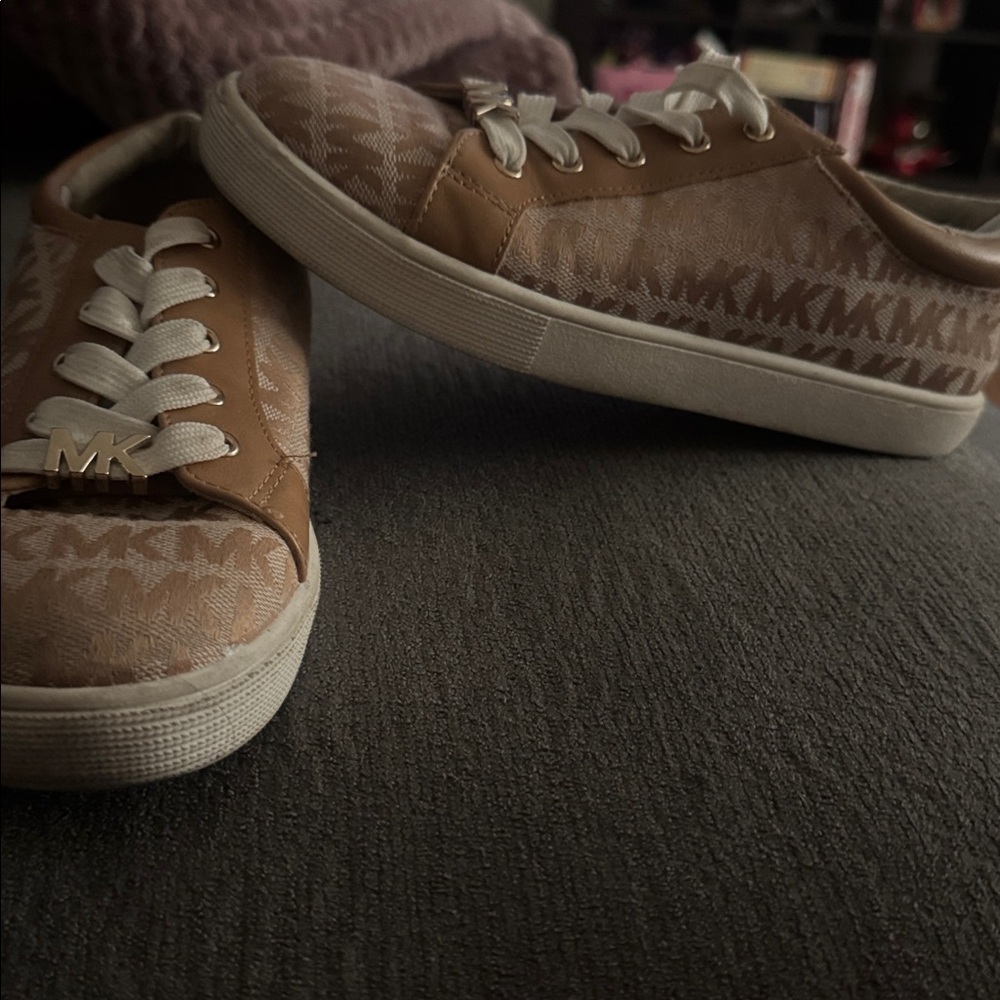 Michael Kors Tan and White Kids Sneakers
